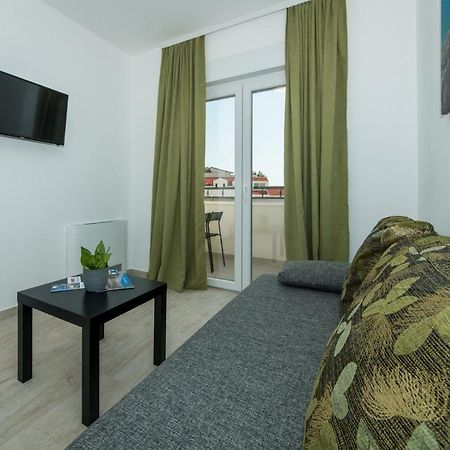 Apartmani Spiline - Mia Baška Voda Buitenkant foto