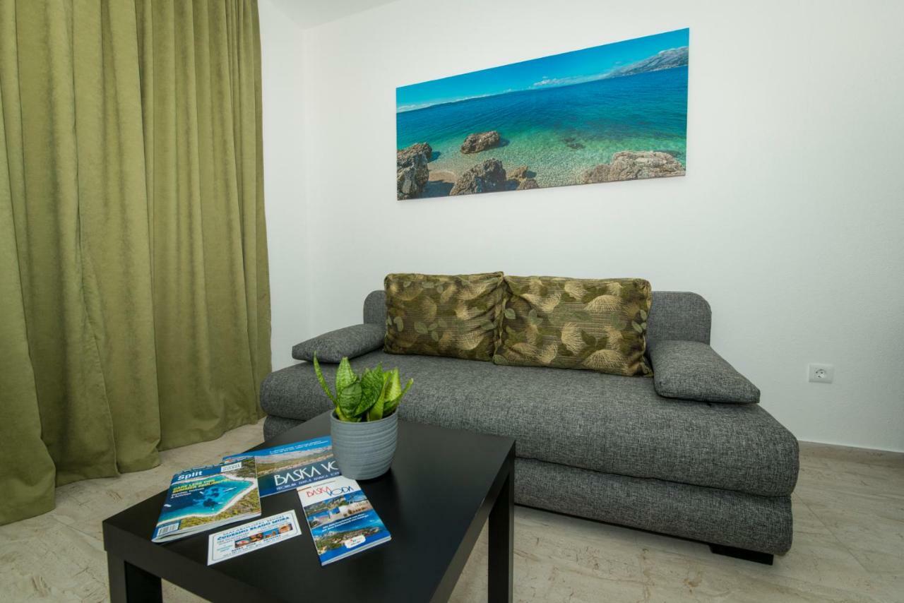Apartmani Spiline - Mia Baška Voda Buitenkant foto