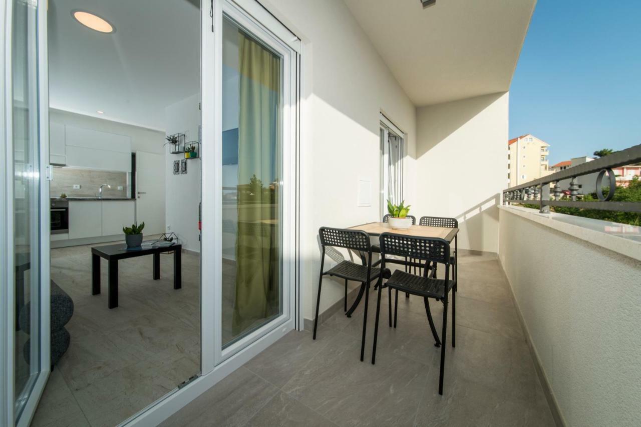 Apartmani Spiline - Mia Baška Voda Buitenkant foto