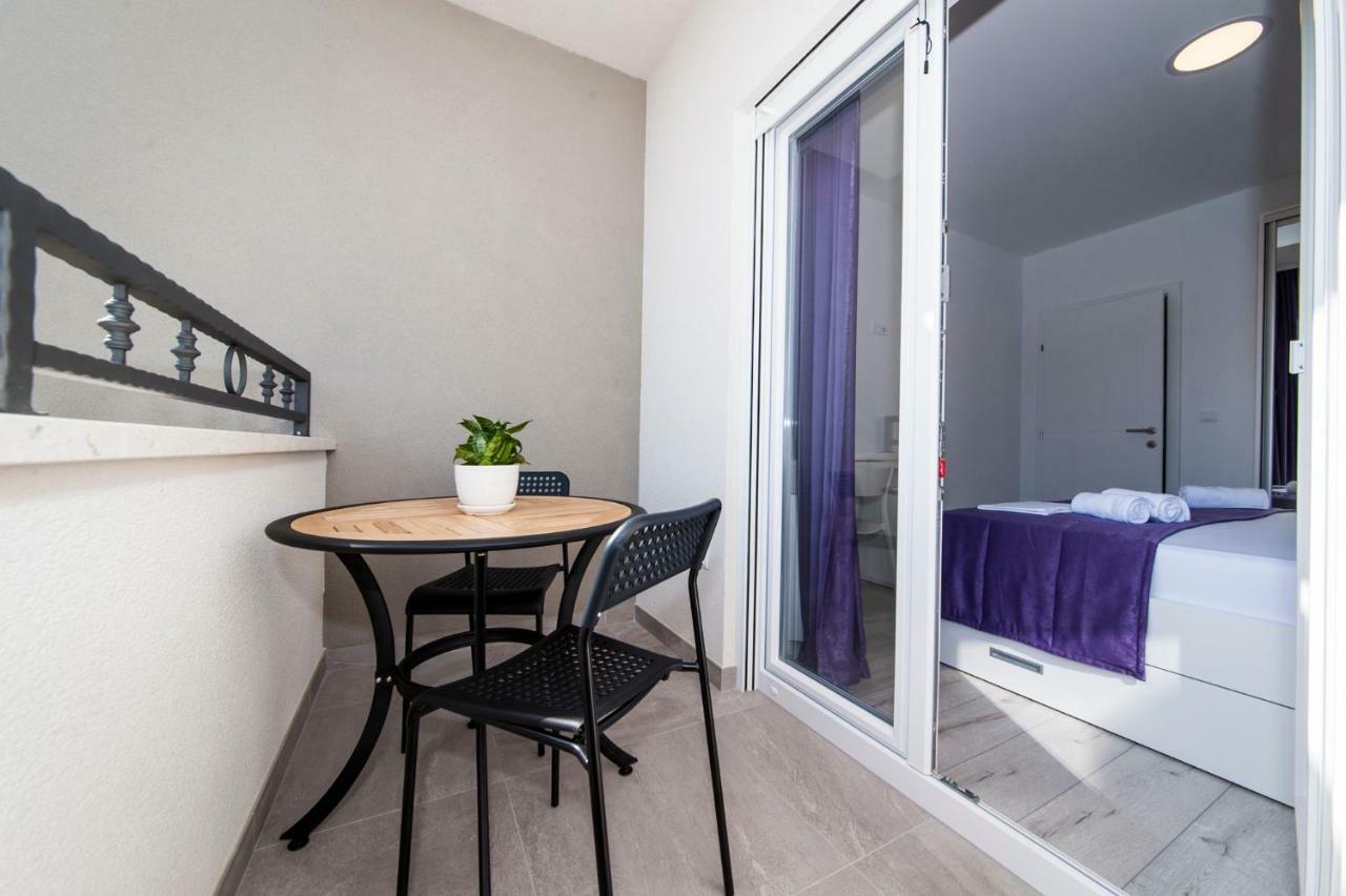 Apartmani Spiline - Mia Baška Voda Buitenkant foto